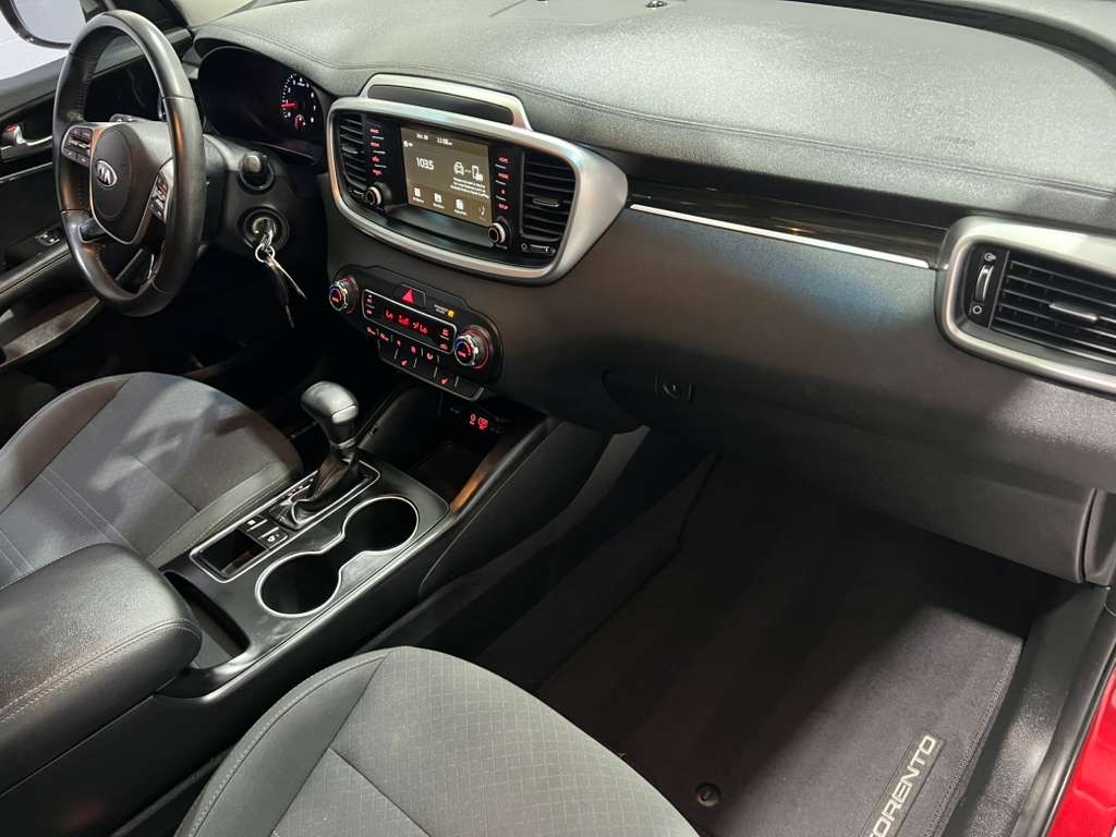 Kia Sorento LX V6 2WD 2019 Kia Sorento LX V6 2WD 2019