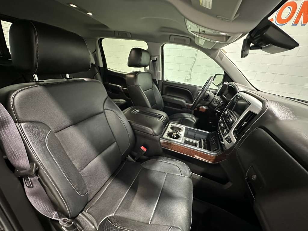 GMC Sierra 1500 SLT Crew Cab Long Box 4WD 2015 GMC Sierra 1500 SLT Crew Cab Long Box 4WD 2015