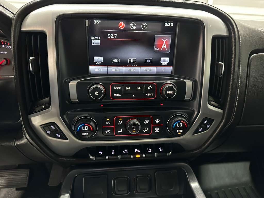 GMC Sierra 1500 SLT Crew Cab Long Box 4WD 2015 GMC Sierra 1500 SLT Crew Cab Long Box 4WD 2015