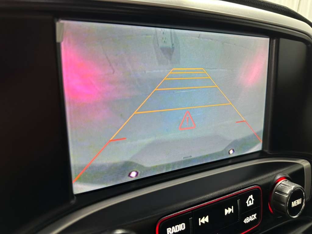 GMC Sierra 1500 SLT Crew Cab Long Box 4WD 2015 GMC Sierra 1500 SLT Crew Cab Long Box 4WD 2015