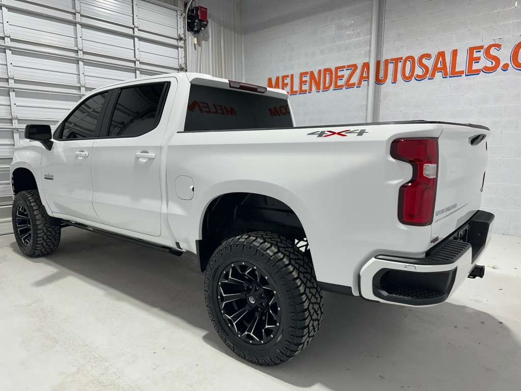 Chevrolet Silverado 1500 RST Crew Cab 4WD 2021 Chevrolet Silverado 1500 RST Crew Cab 4WD 2021