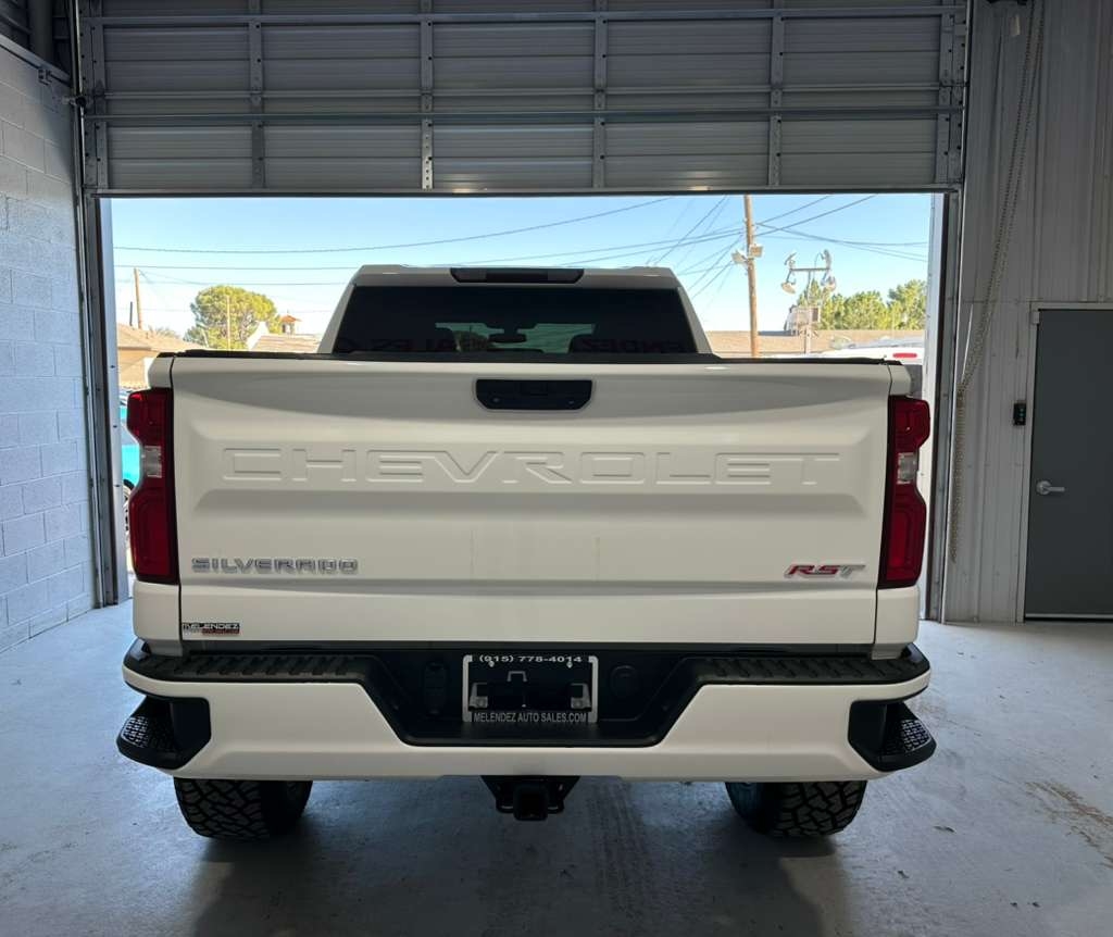 Chevrolet Silverado 1500 RST Crew Cab 4WD 2021 Chevrolet Silverado 1500 RST Crew Cab 4WD 2021