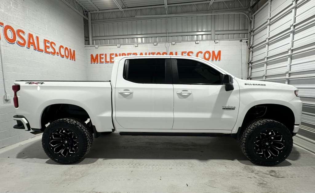 Chevrolet Silverado 1500 RST Crew Cab 4WD 2021 Chevrolet Silverado 1500 RST Crew Cab 4WD 2021