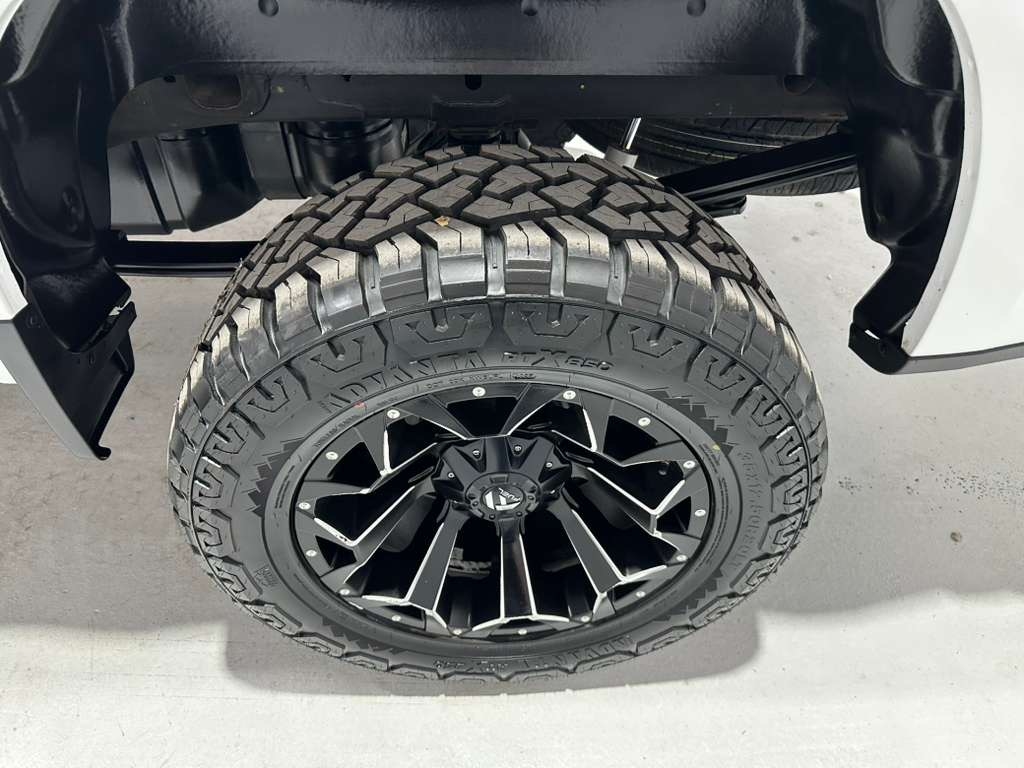 Chevrolet Silverado 1500 RST Crew Cab 4WD 2021 Chevrolet Silverado 1500 RST Crew Cab 4WD 2021