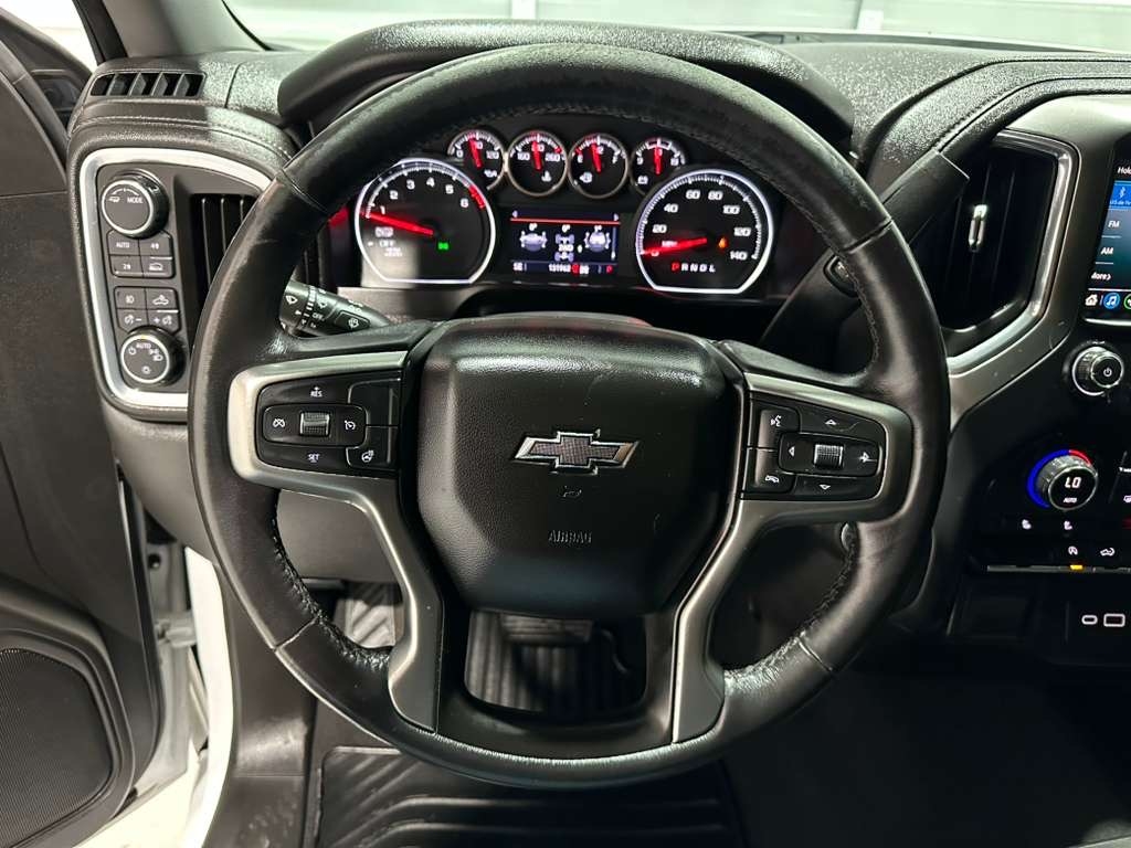 Chevrolet Silverado 1500 RST Crew Cab 4WD 2021 Chevrolet Silverado 1500 RST Crew Cab 4WD 2021