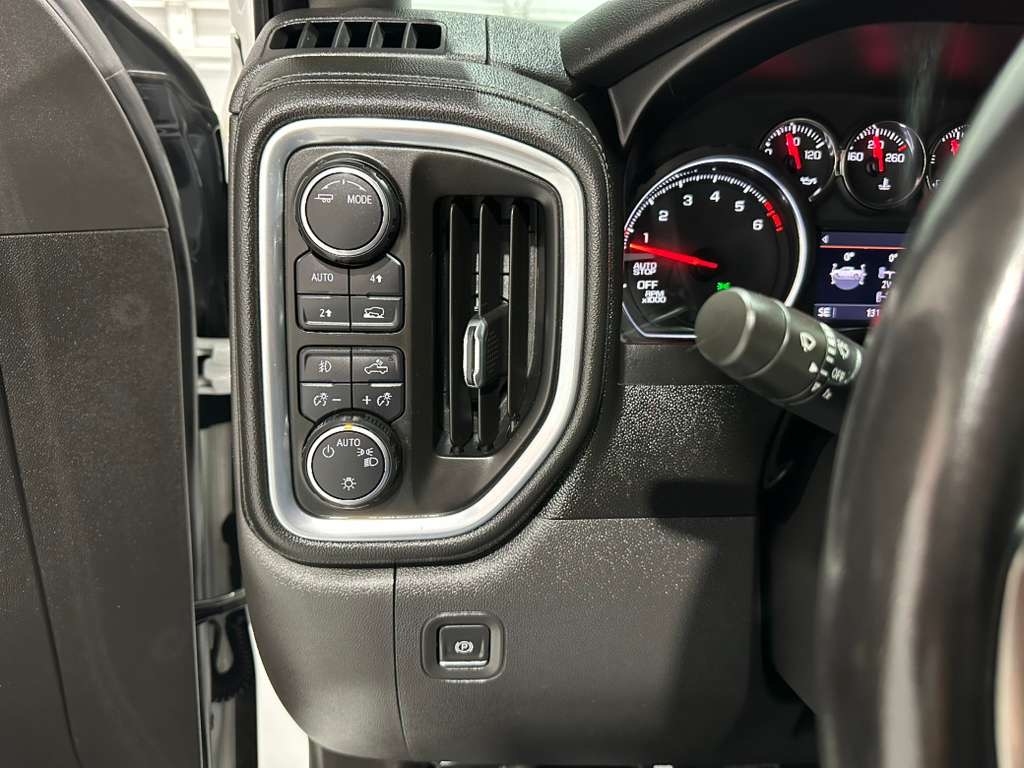 Chevrolet Silverado 1500 RST Crew Cab 4WD 2021 Chevrolet Silverado 1500 RST Crew Cab 4WD 2021