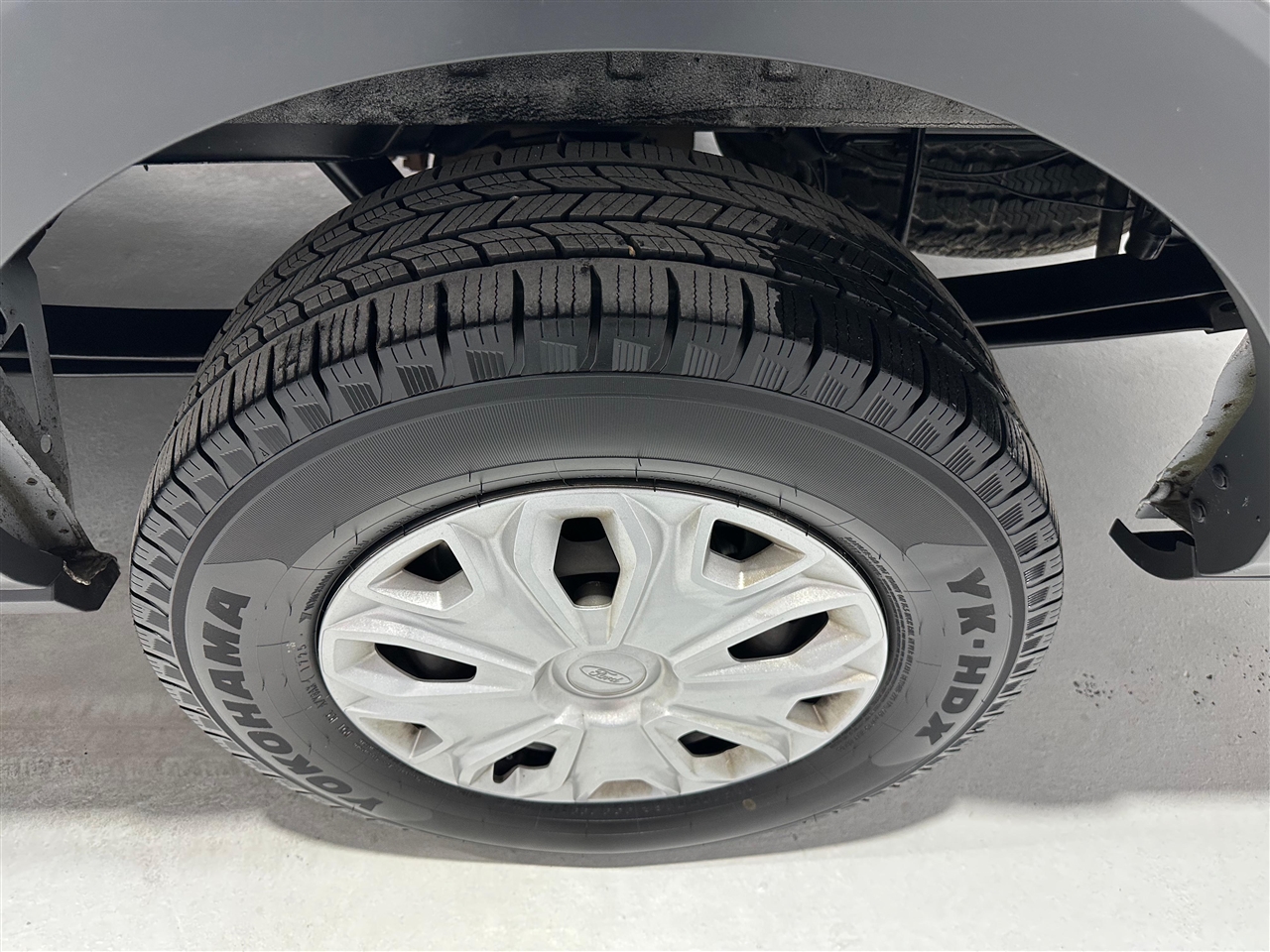 Ford Transit 350 Wagon Low Roof XLT 60/40 Pass. 148-in. WB 2016 Ford Transit 350 Wagon Low Roof XLT 60/40 Pass. 148-in. WB 2016