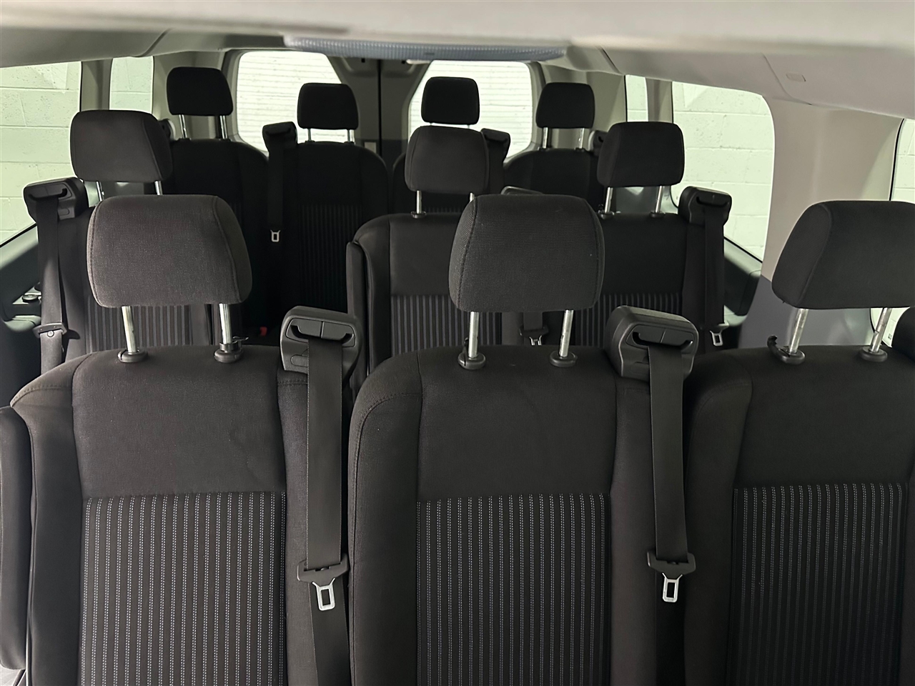 Ford Transit 350 Wagon Low Roof XLT 60/40 Pass. 148-in. WB 2016 Ford Transit 350 Wagon Low Roof XLT 60/40 Pass. 148-in. WB 2016