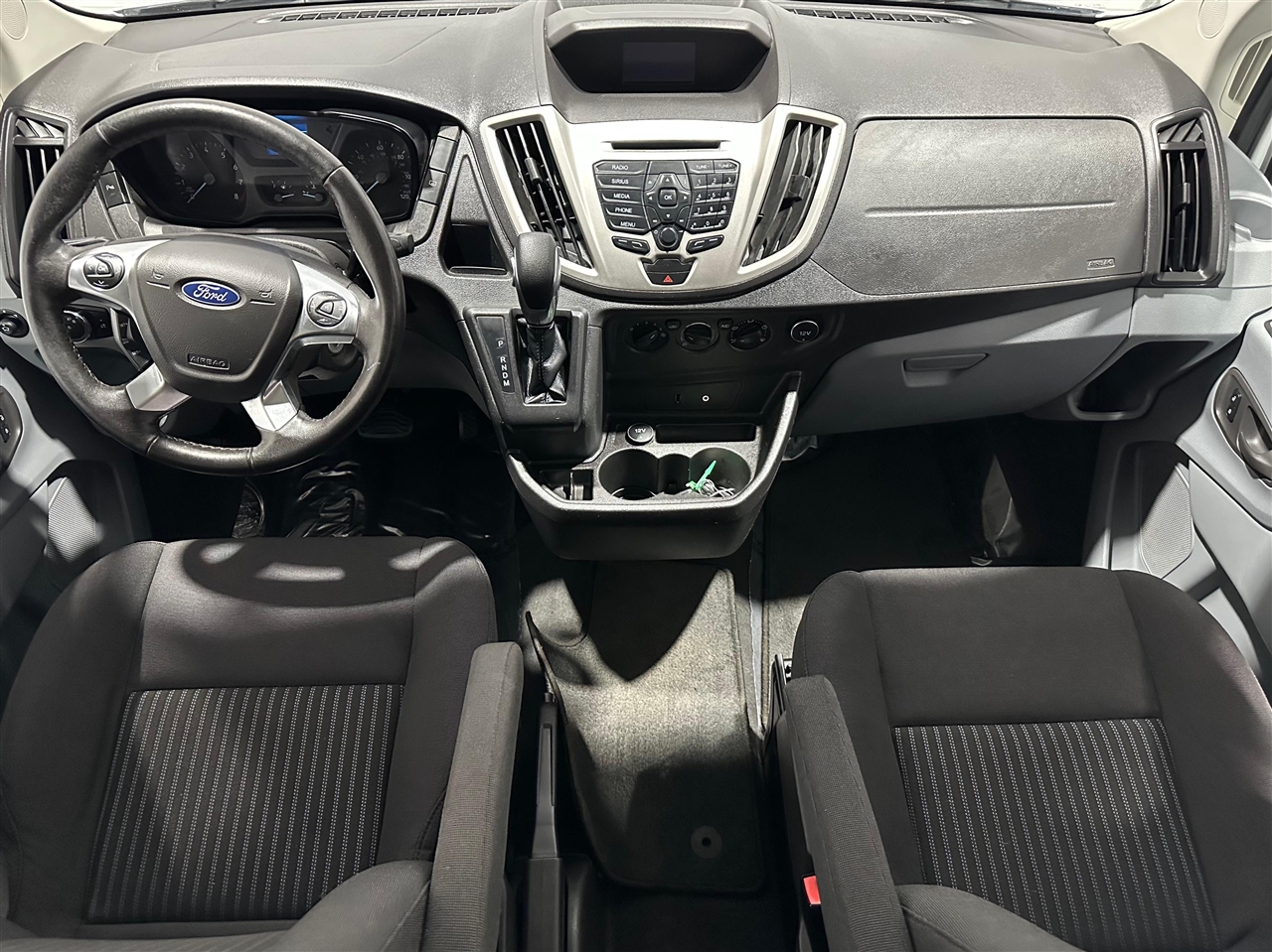 Ford Transit 350 Wagon Low Roof XLT 60/40 Pass. 148-in. WB 2016 Ford Transit 350 Wagon Low Roof XLT 60/40 Pass. 148-in. WB 2016