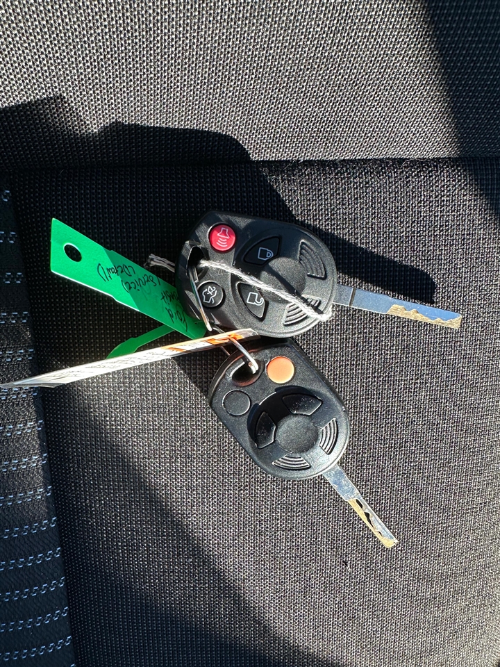 Ford Transit 350 Wagon Low Roof XLT 60/40 Pass. 148-in. WB 2016 Ford Transit 350 Wagon Low Roof XLT 60/40 Pass. 148-in. WB 2016