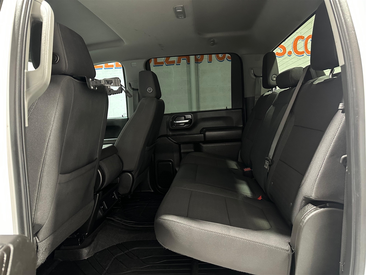 Chevrolet Silverado 2500HD Custom Crew Cab Long Box 4WD 2022 Chevrolet Silverado 2500HD Custom Crew Cab Long Box 4WD 2022