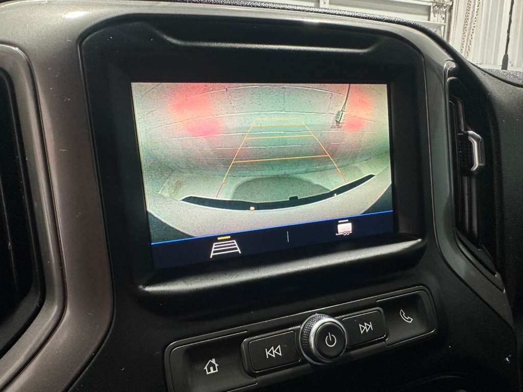 Chevrolet Silverado 2500HD Custom Crew Cab Long Box 4WD 2022 Chevrolet Silverado 2500HD Custom Crew Cab Long Box 4WD 2022