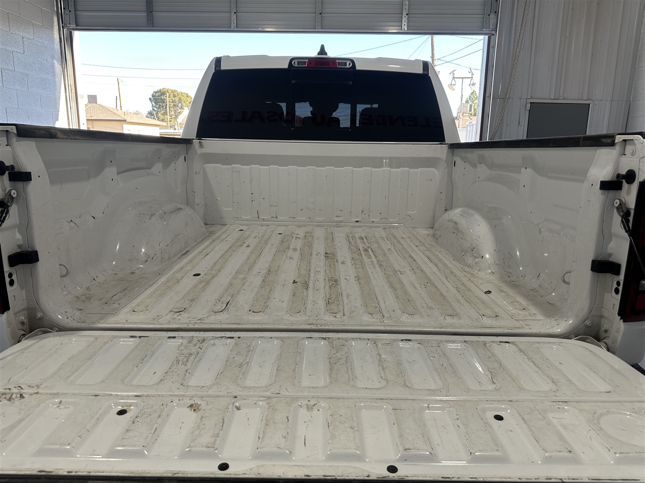 RAM 1500 Laramie Crew Cab SWB 4WD 2022