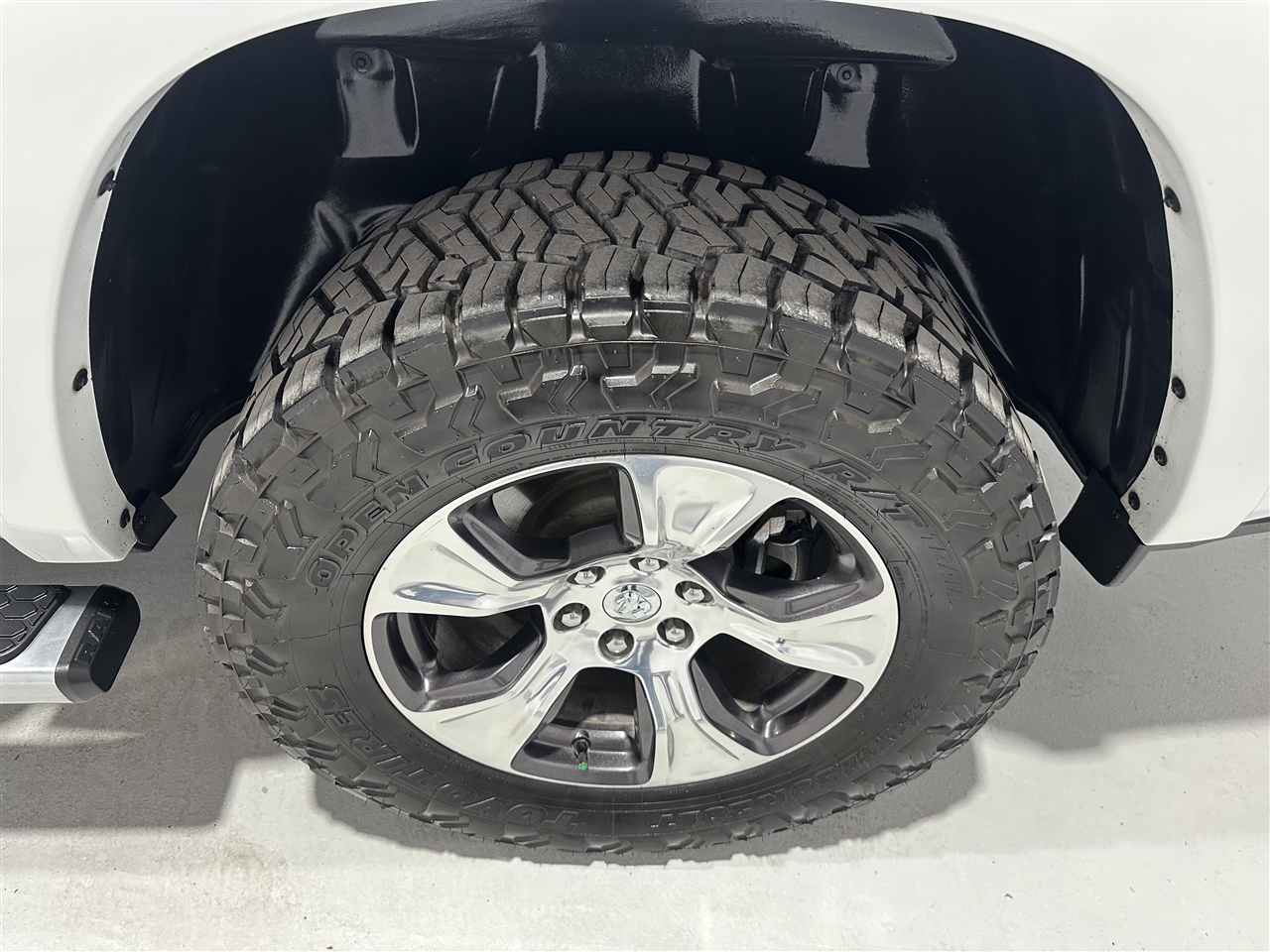 RAM 1500 Laramie Crew Cab SWB 4WD 2022