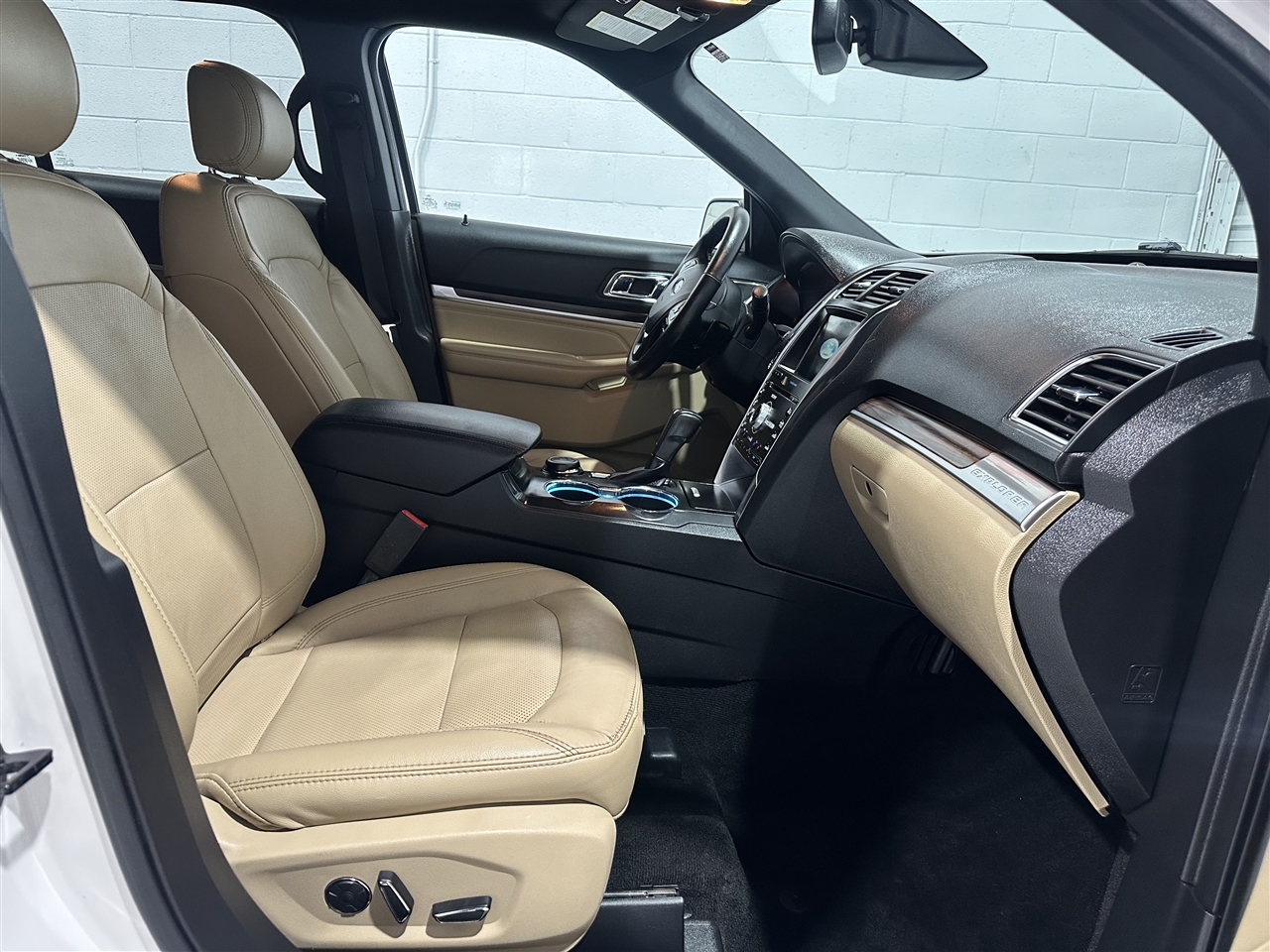 Ford Explorer Limited 4WD 2017