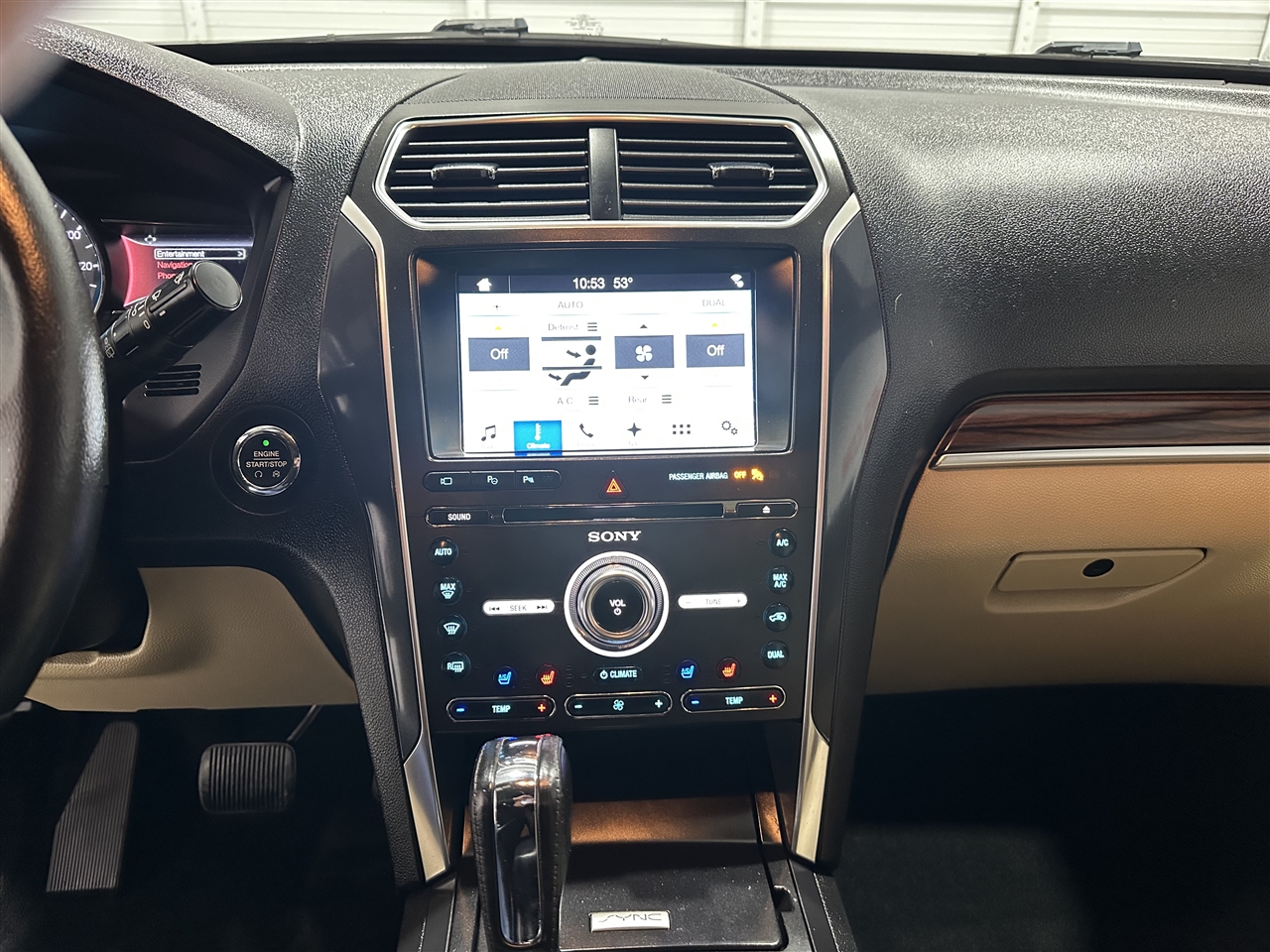 Ford Explorer Limited 4WD 2017