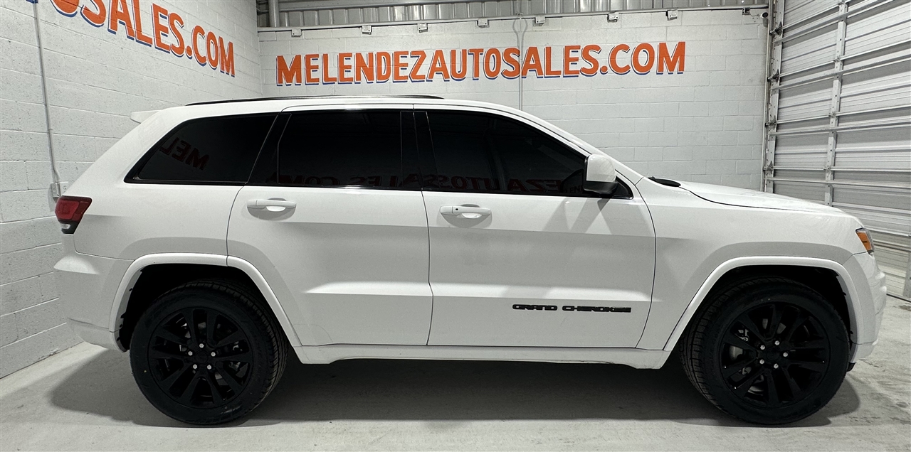 Jeep Grand Cherokee Laredo 2WD 2018