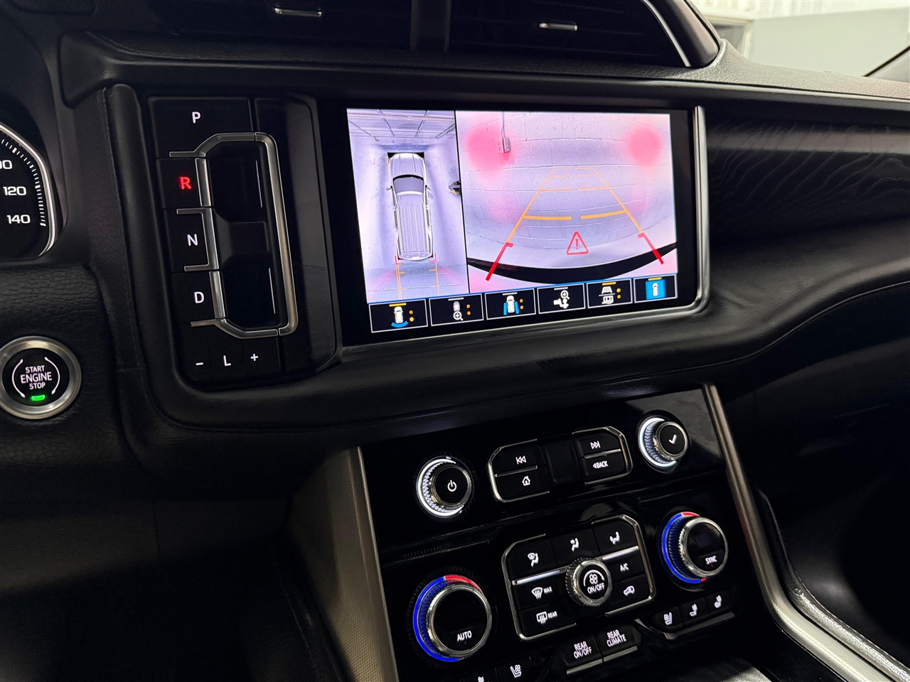 GMC Yukon XL Denali 2WD 2021