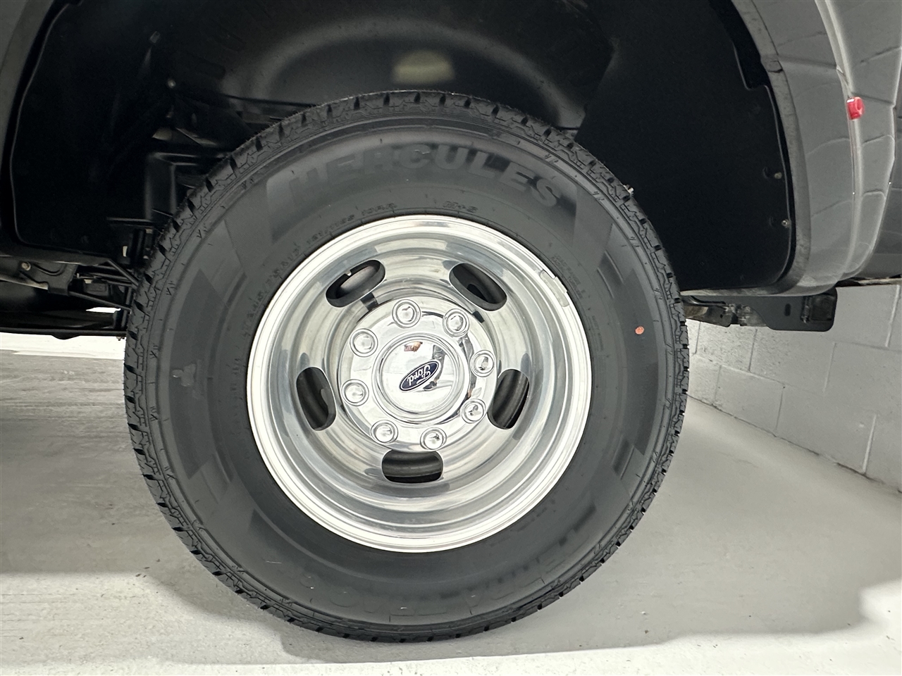 Ford F-350 SD XL Crew Cab Long Bed DRW 4WD 2022