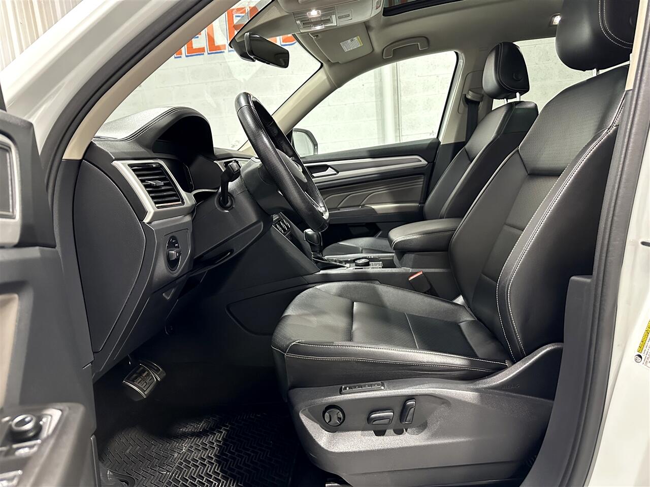 Volkswagen Atlas SEL R-Line 4MOTION 2022