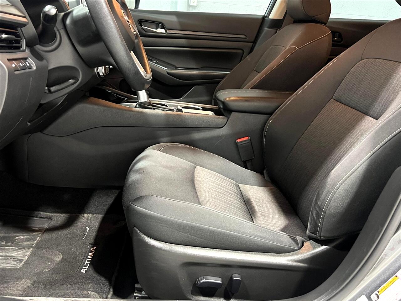 Nissan Altima 2.5 SV 2024