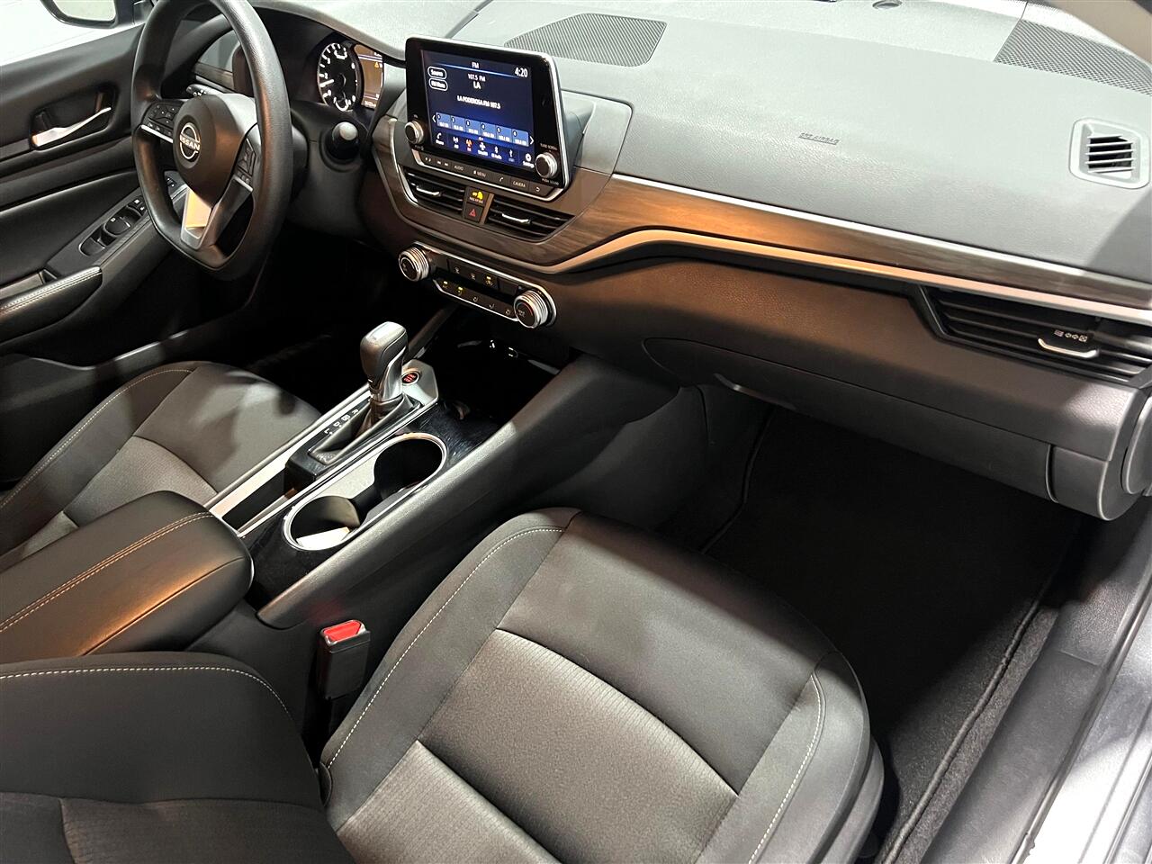 Nissan Altima 2.5 SV 2024