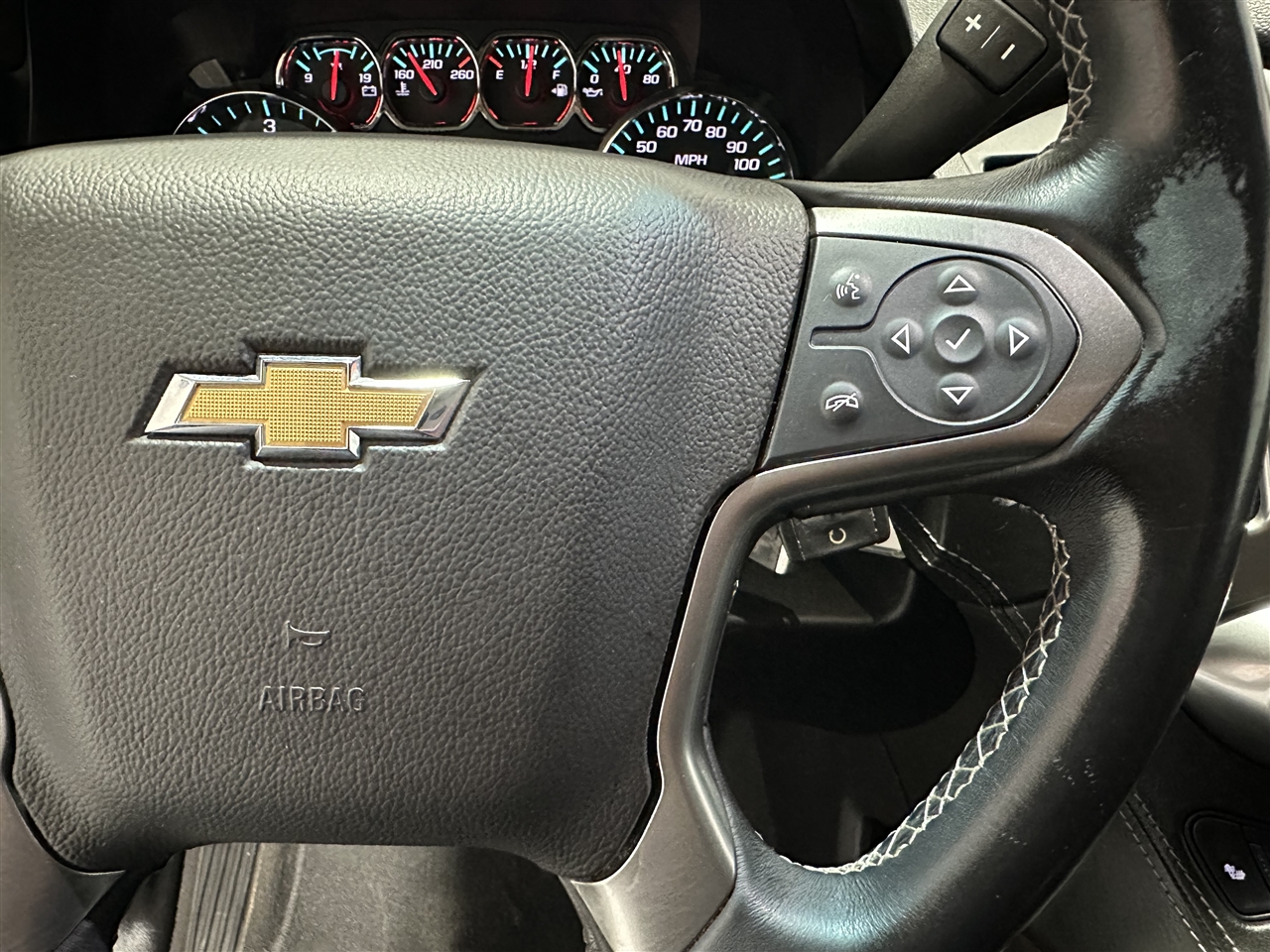 Chevrolet Suburban LT 4WD 2019