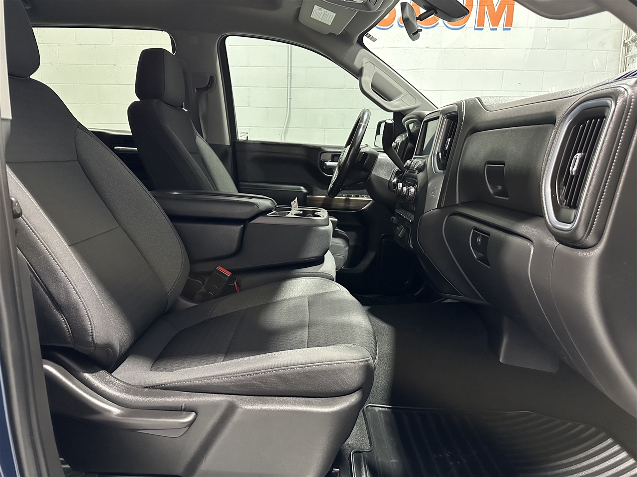 Chevrolet Silverado 1500 LT Crew Cab 4WD 2021