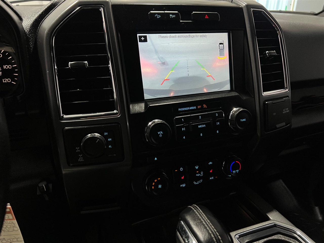 Ford F-150 XLT SuperCrew 5.5-ft. Bed 4WD 2016