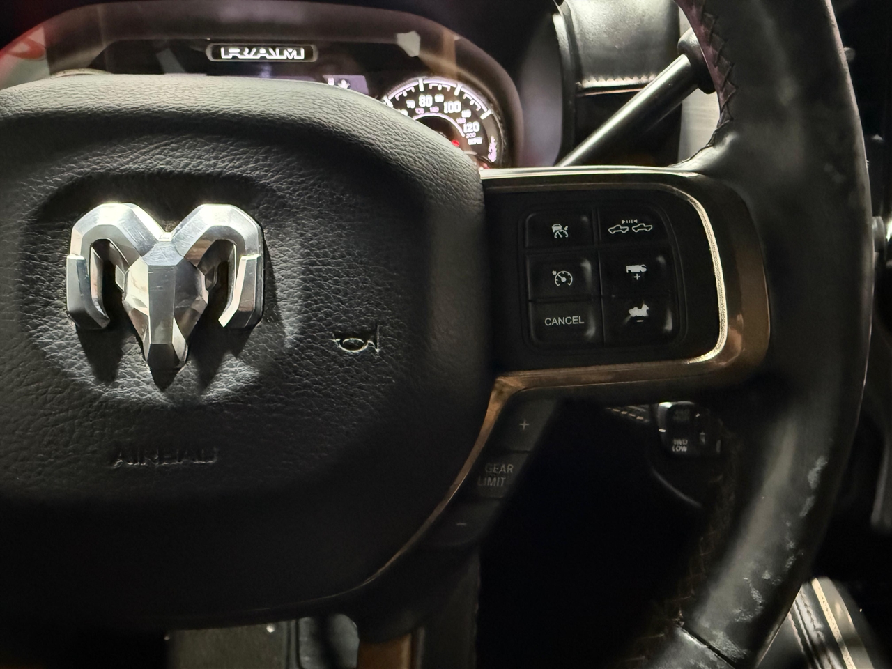 RAM 2500 Longhorn Crew Cab SWB 4WD 2019