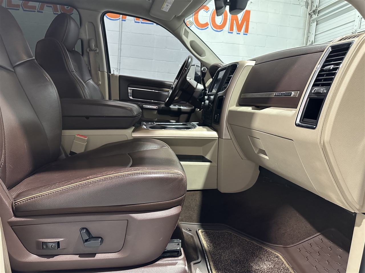 RAM 2500 Longhorn Crew Cab SWB 4WD 2017