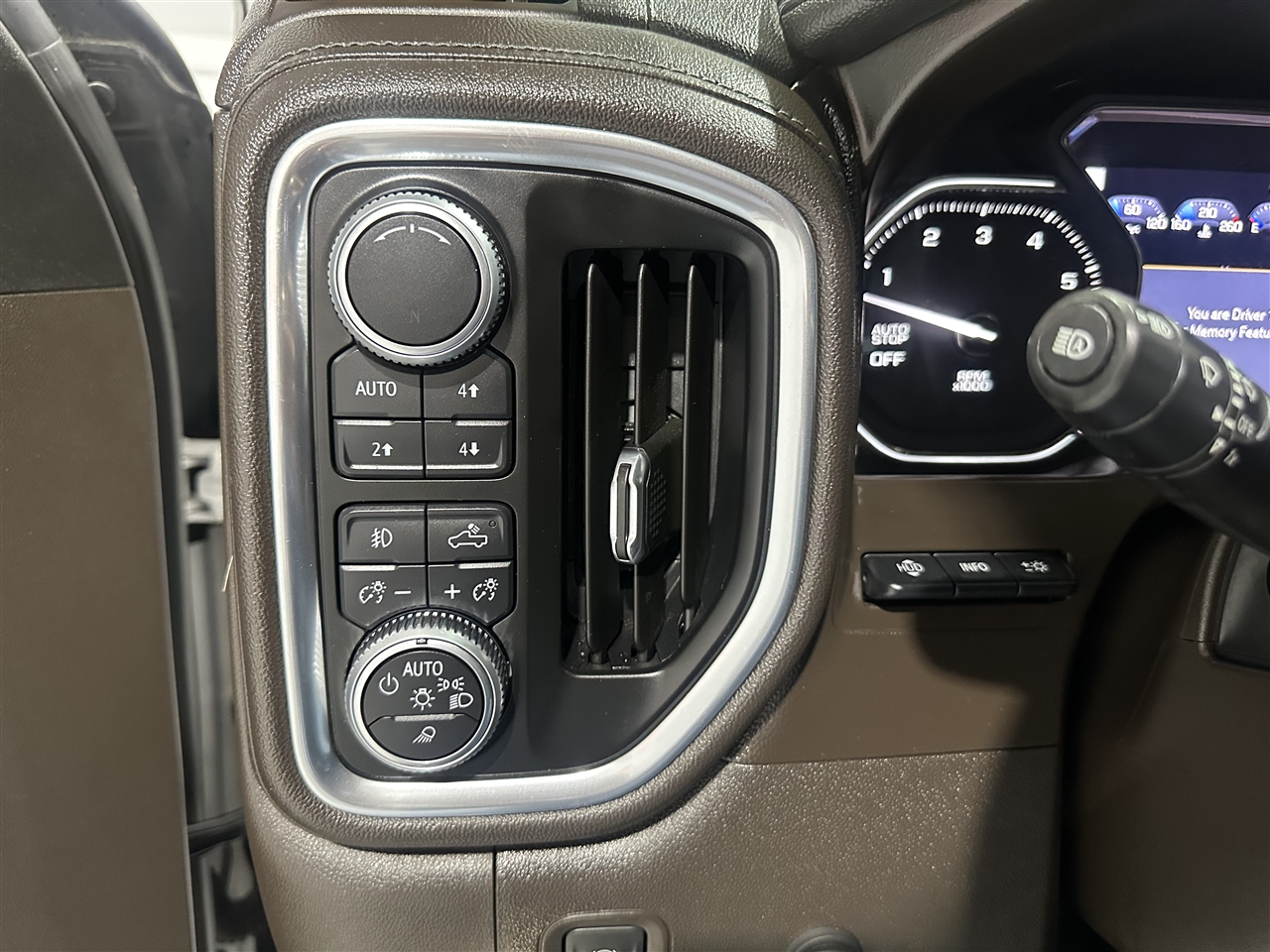 GMC Sierra 1500 Denali Crew Cab 4WD 2019
