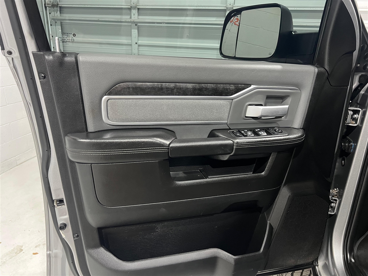 RAM 3500 Big Horn Crew Cab LWB 4WD DRW 2019