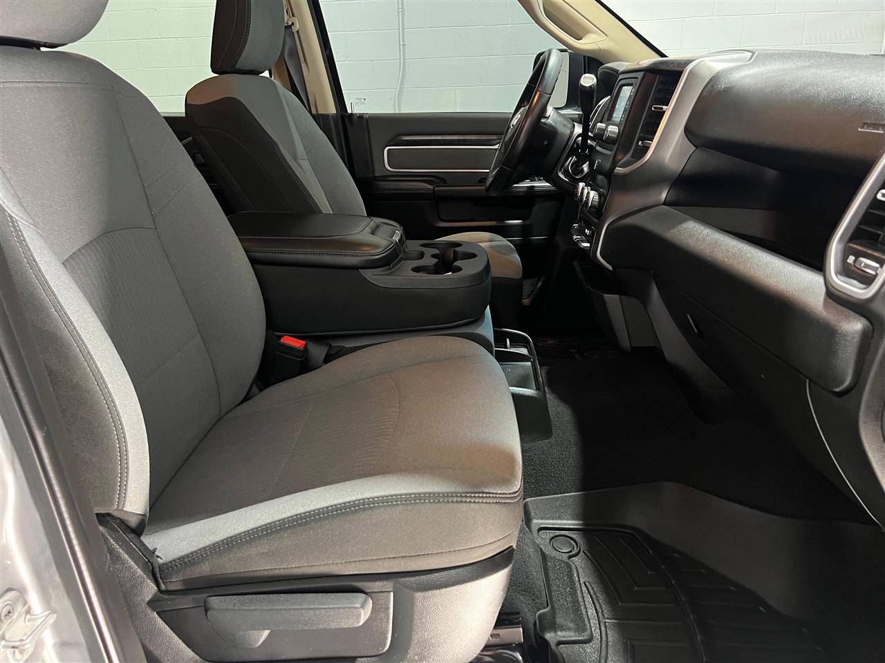 RAM 3500 Big Horn Crew Cab LWB 4WD DRW 2019