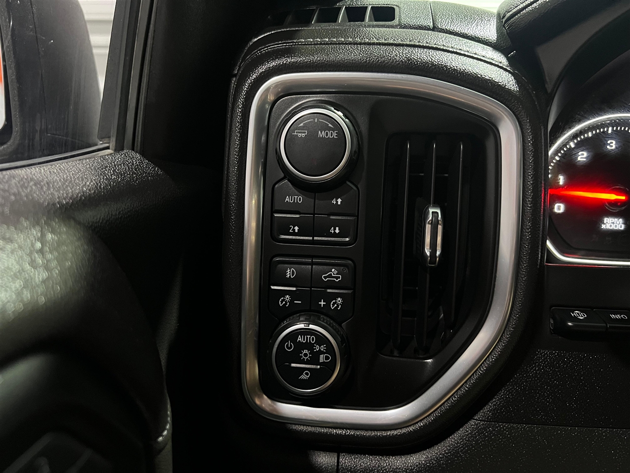 Chevrolet Silverado 1500 Limited High Country Crew Cab 4WD 2022