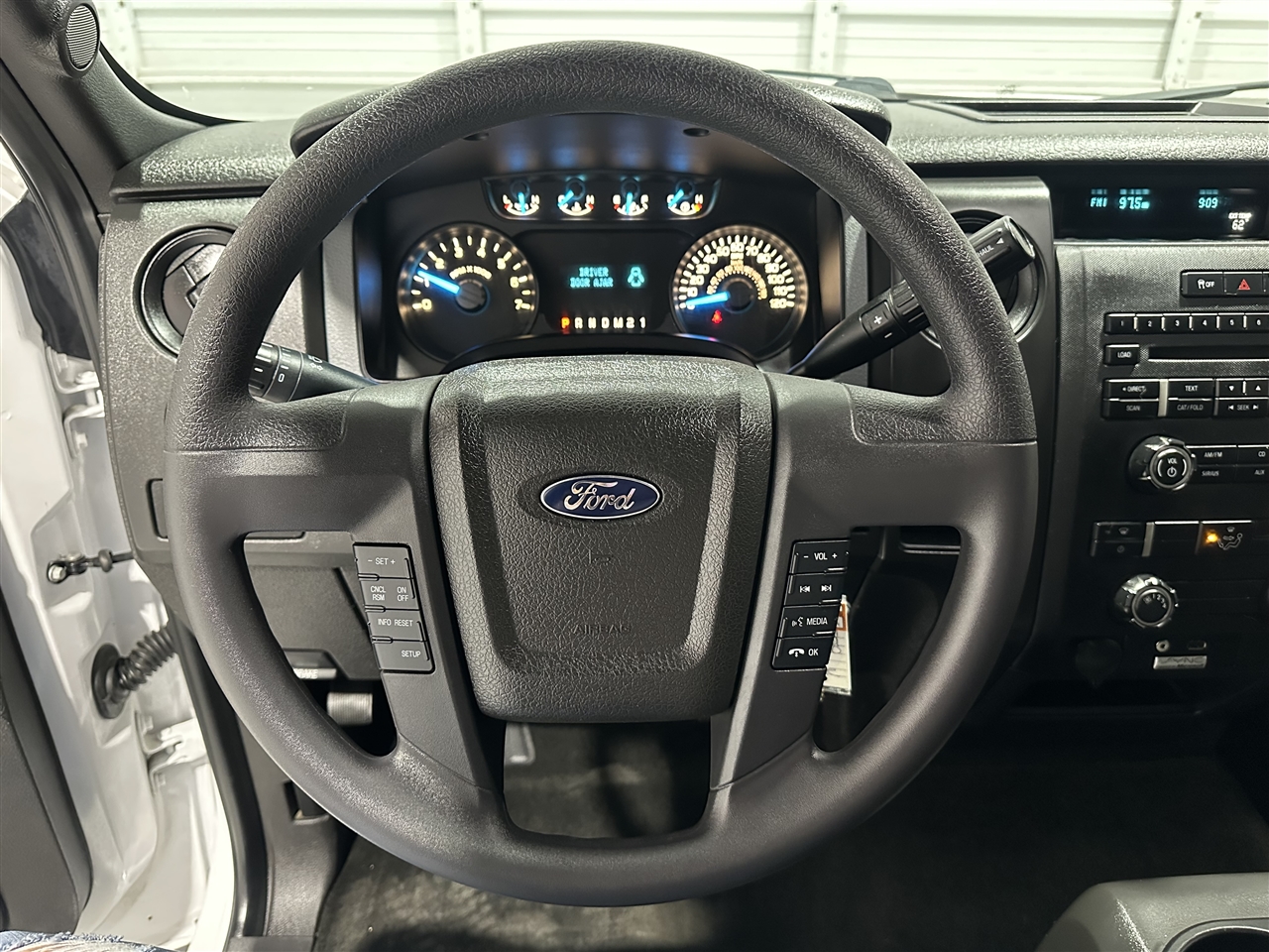 Ford F-150 XL SuperCrew 5.5-ft. Bed 2WD 2014