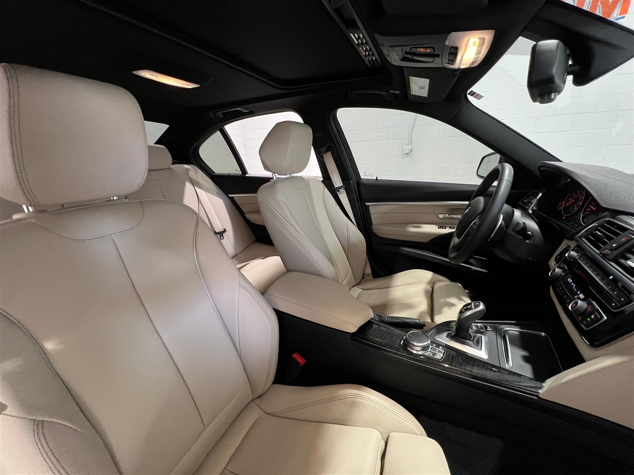 BMW 3-Series 330i SULEV Sedan 2018