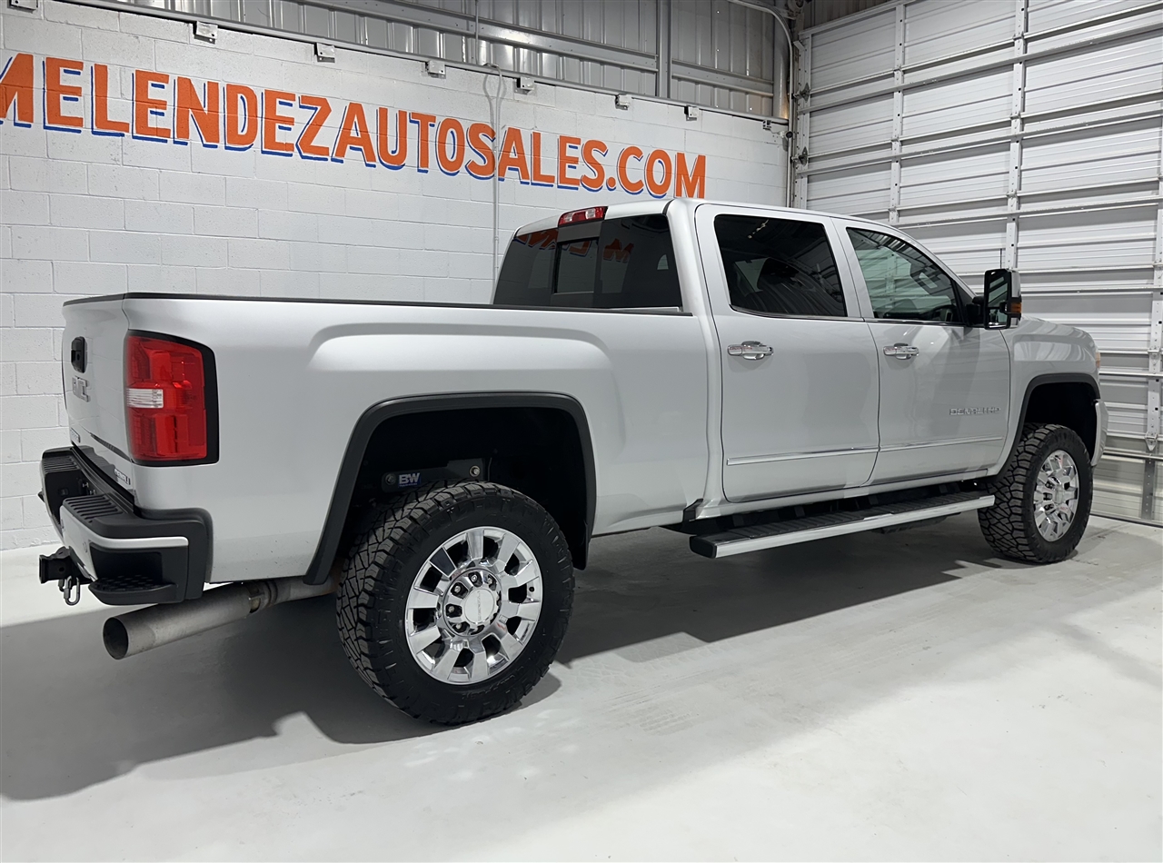 GMC Sierra 2500HD Denali Crew Cab 4WD 2018