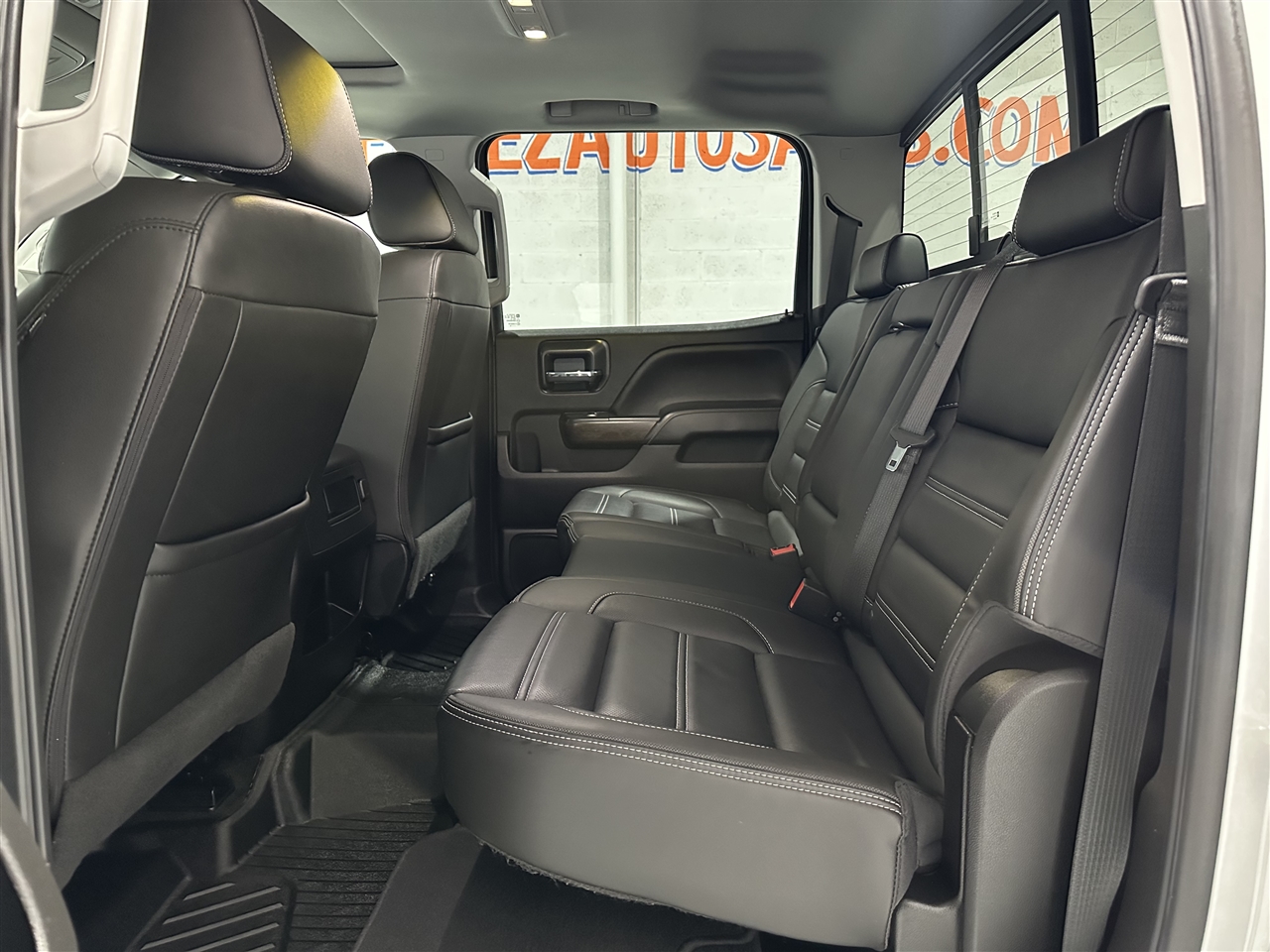 GMC Sierra 2500HD Denali Crew Cab 4WD 2018