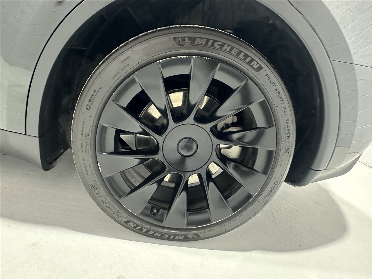 Tesla Model Y Long Range 2023