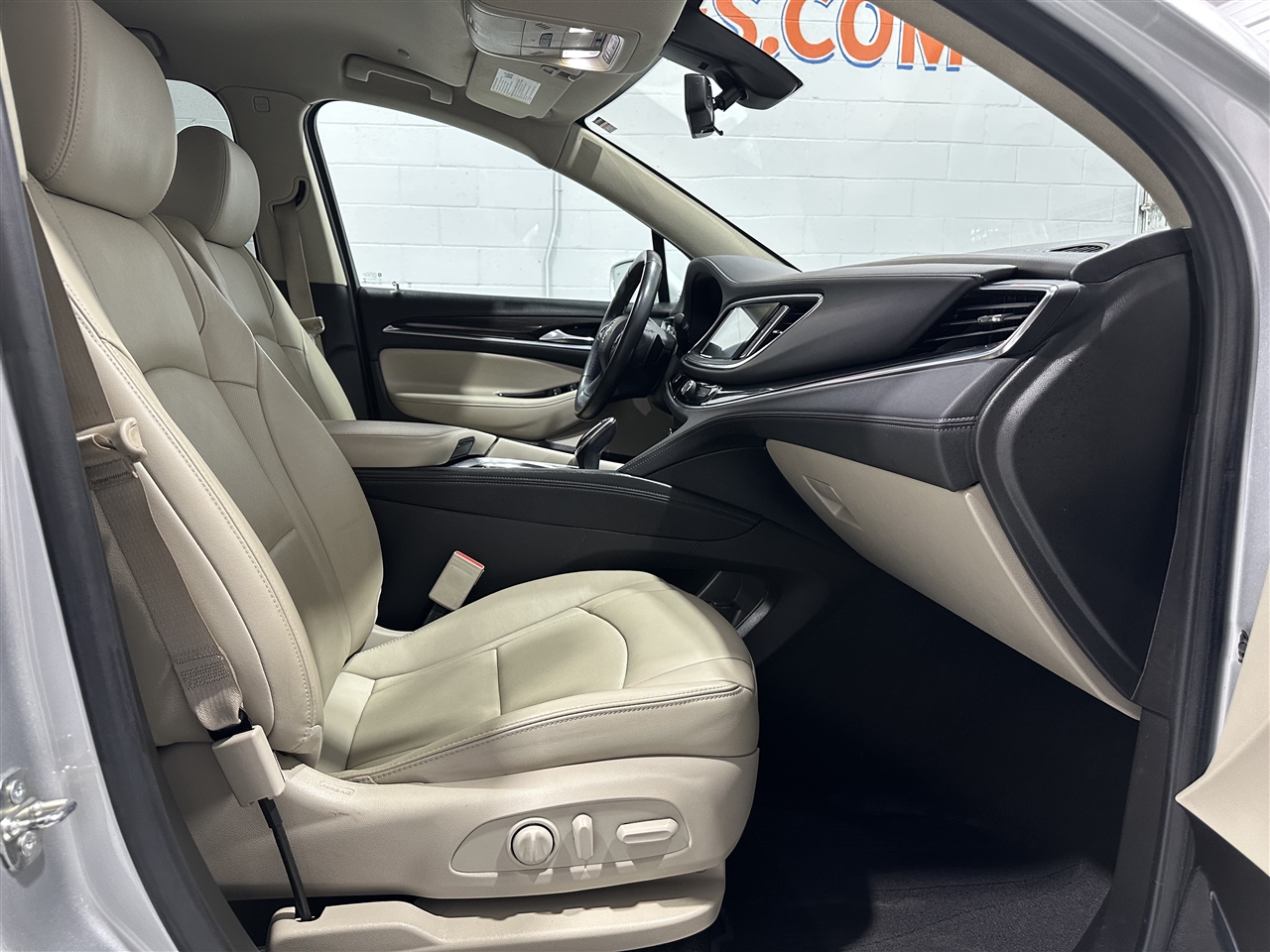 Buick Enclave Essence FWD 2020