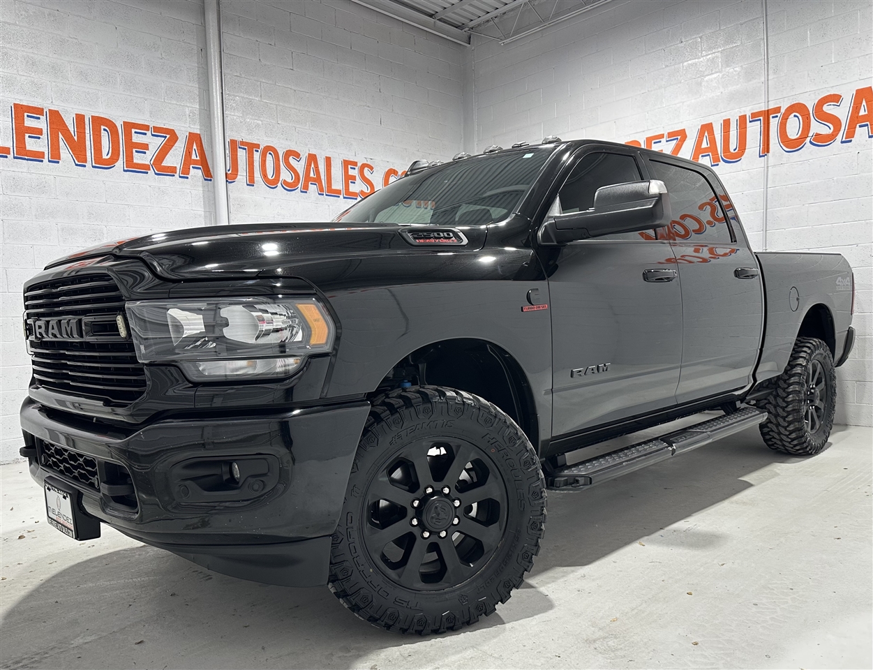 RAM 2500 Tradesman Crew Cab SWB 4WD 2021