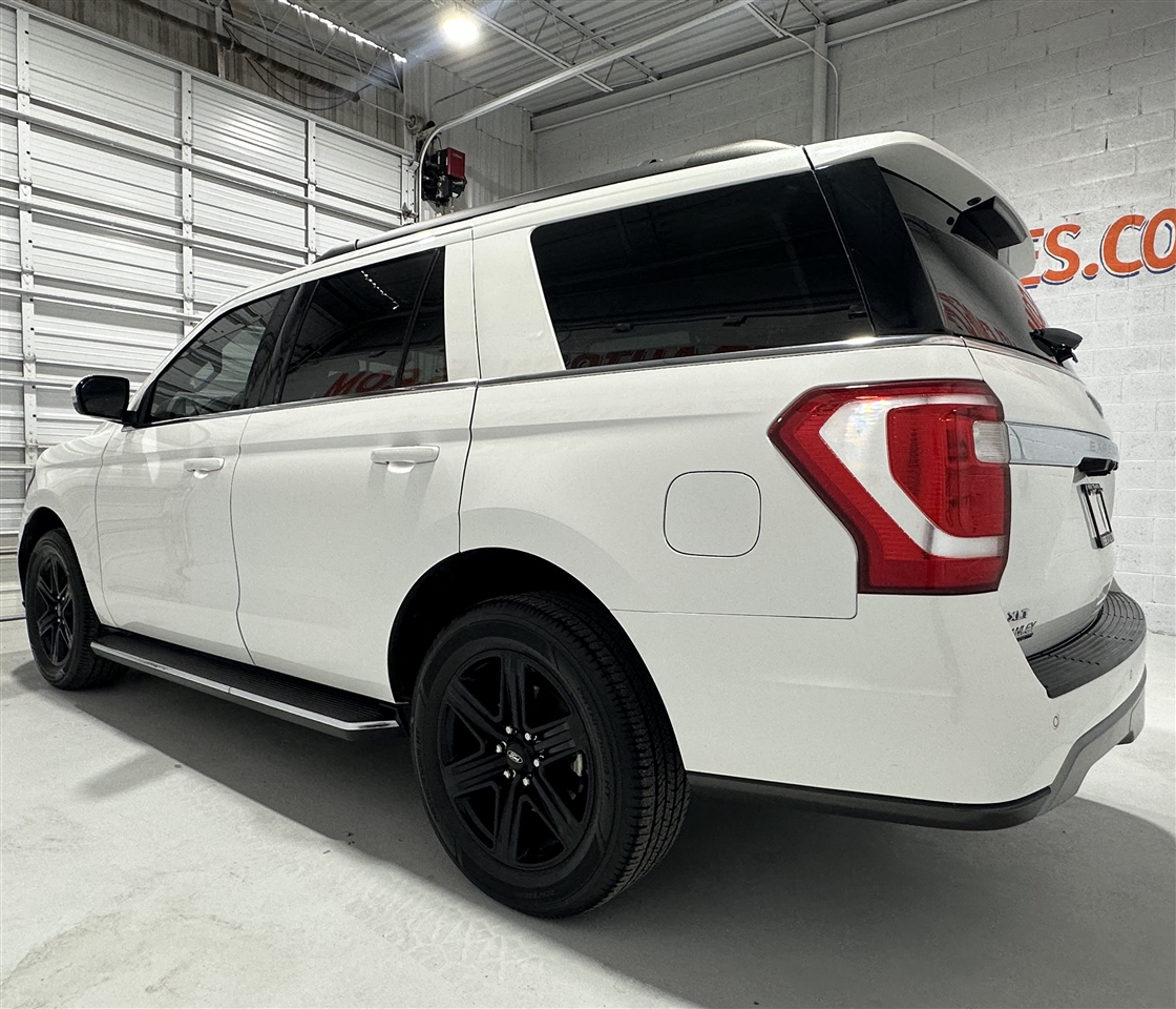 Ford Expedition XLT 2021