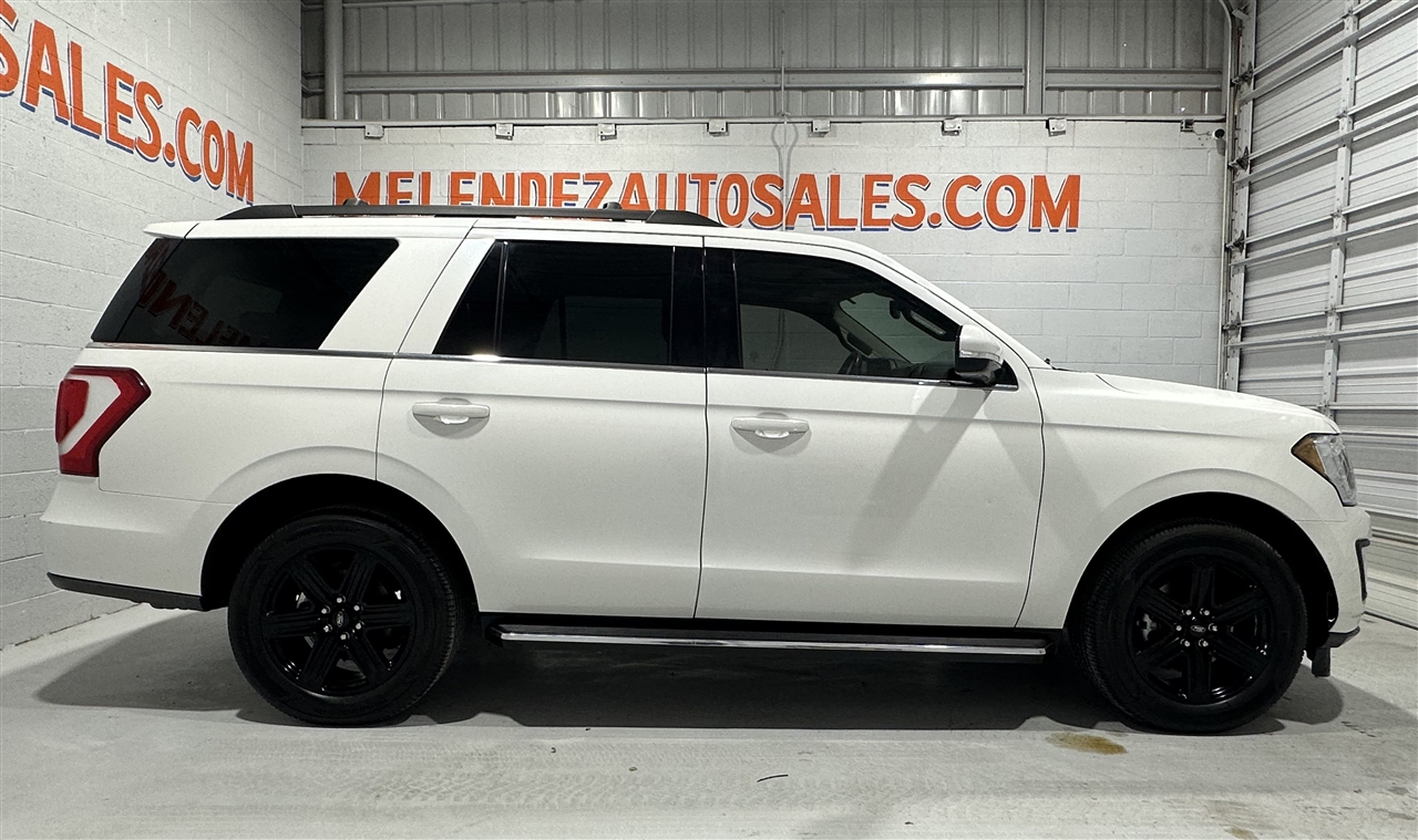 Ford Expedition XLT 2021