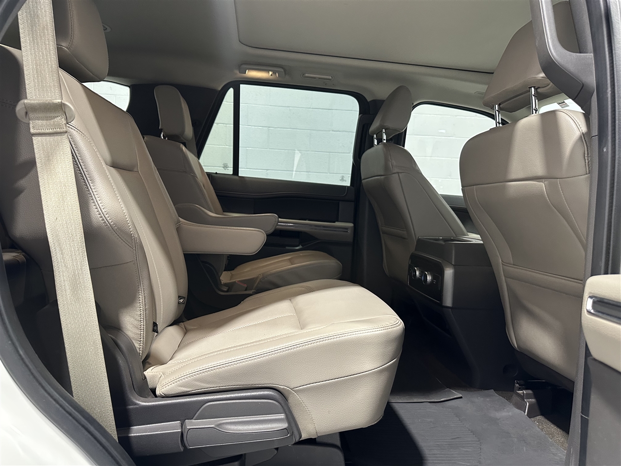 Ford Expedition XLT 2021