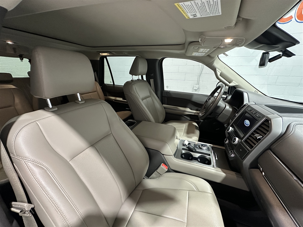 Ford Expedition XLT 2021