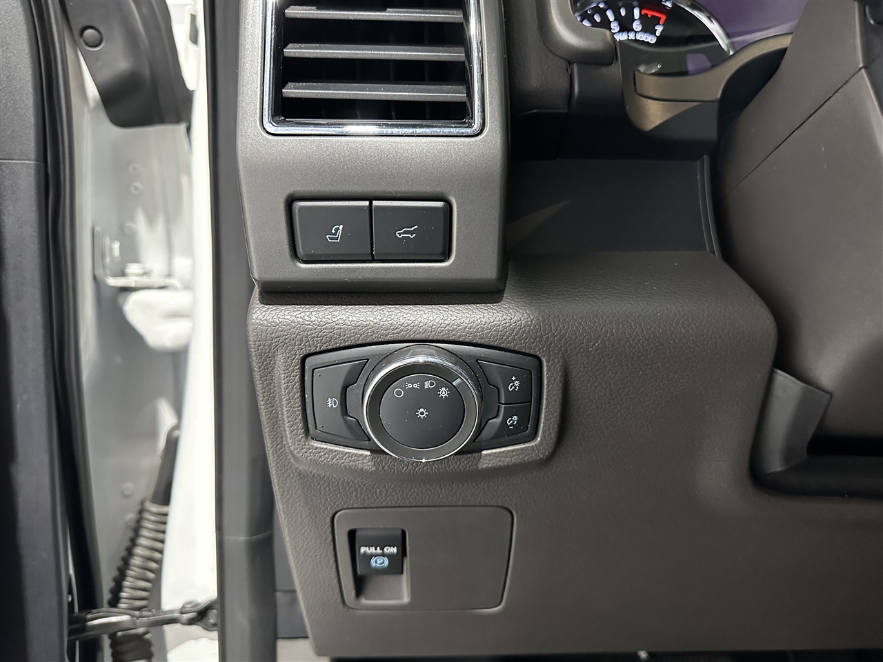 Ford Expedition XLT 2021