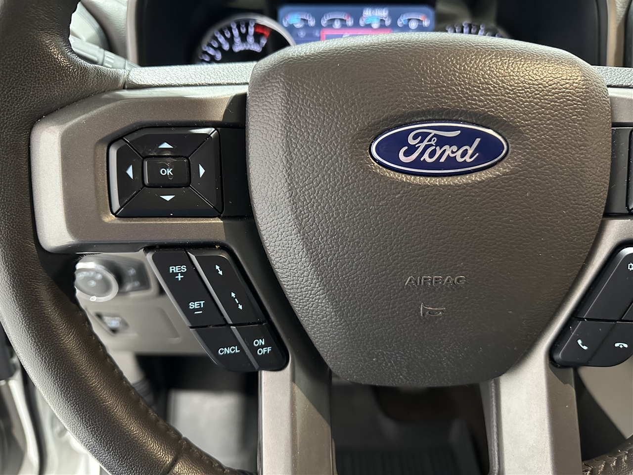 Ford Expedition XLT 2021