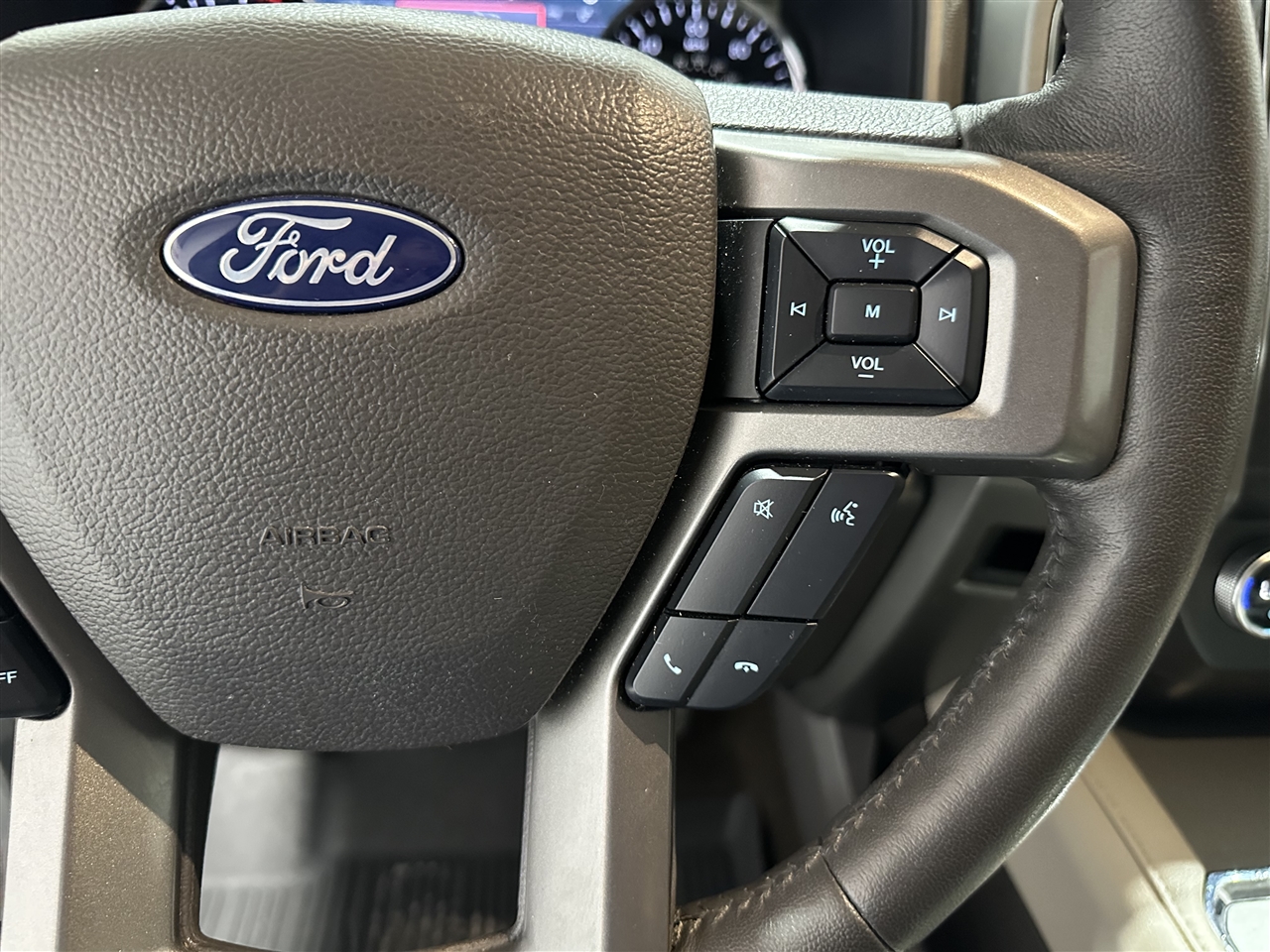 Ford Expedition XLT 2021