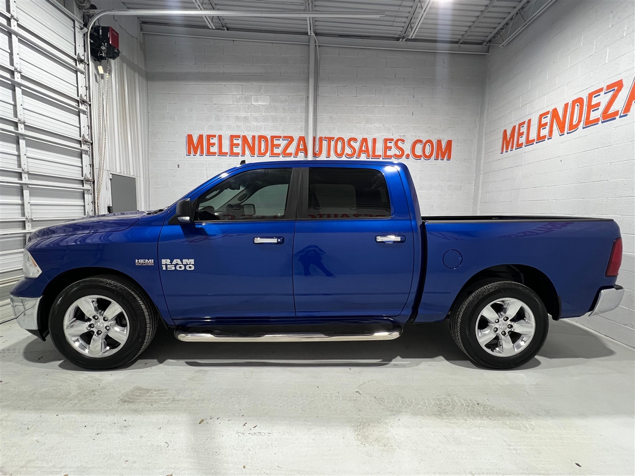 RAM 1500 SLT Crew Cab SWB 2WD 2016